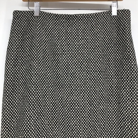 Lord & Taylor Black + white geometric print acrylic knit pencil skirt size 6 - Picture 4 of 13
